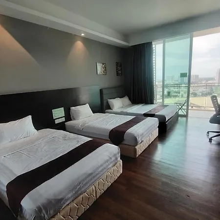 Melaka Town Sea-River View Premier Residence 1-5 Pax Malacca Exterior photo