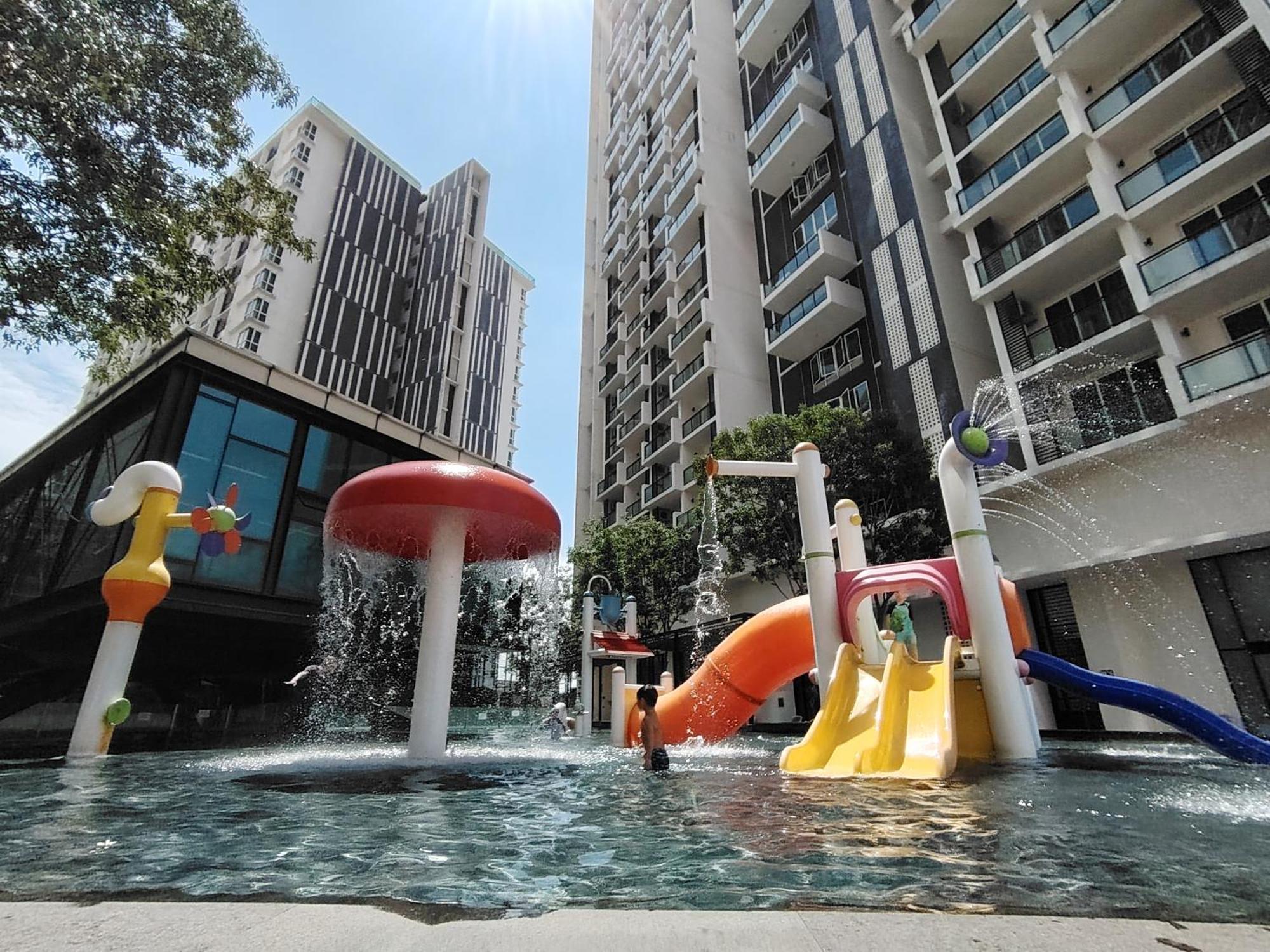 Melaka Town Sea-River View Premier Residence 1-5 Pax *